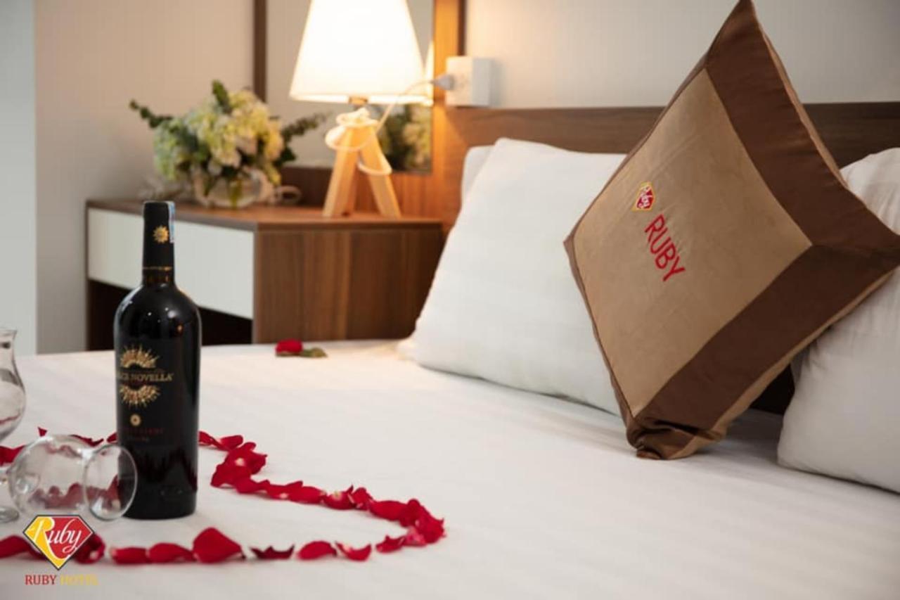 Ruby Hotel Cat Ba Dong Khe Sau Exteriör bild